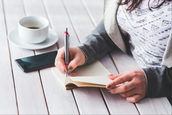 Do 1000 words SEO article writing, blog writing, co...