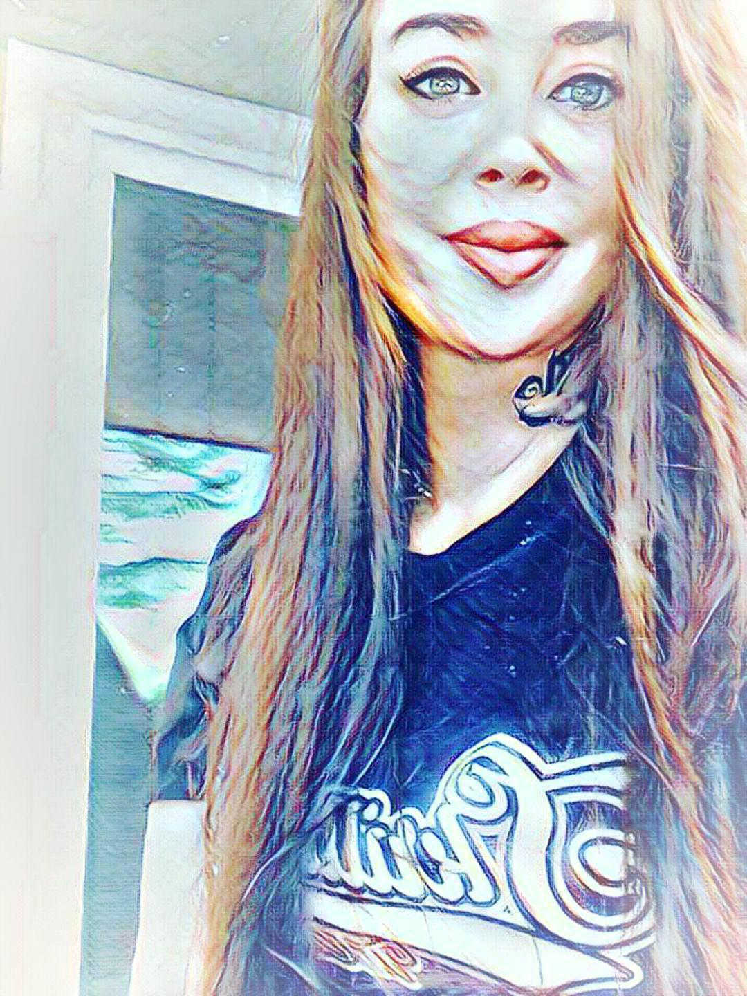 Turn your picture into a colorful drawing