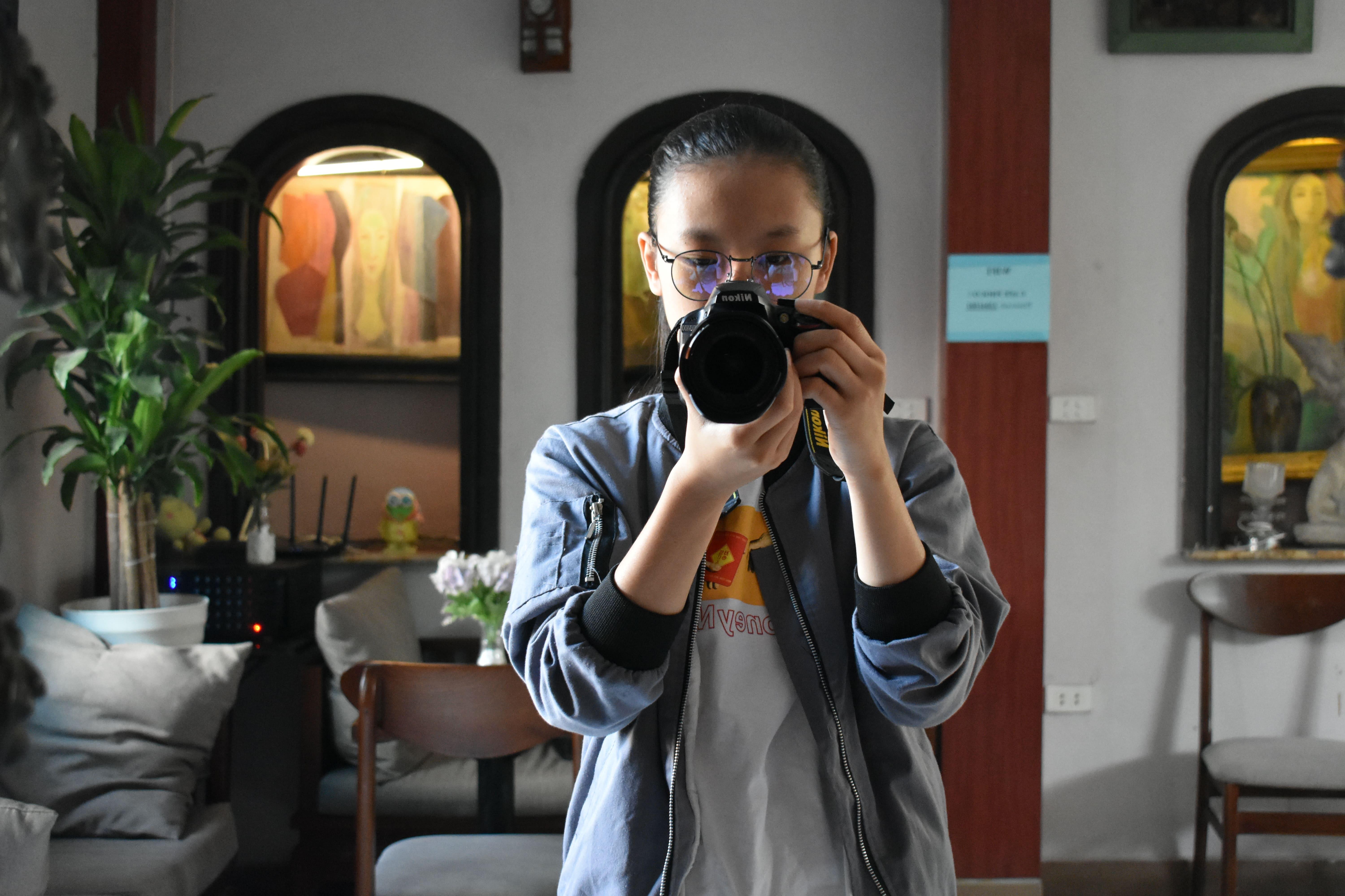 I can translate from Japanese to Vietnamese.