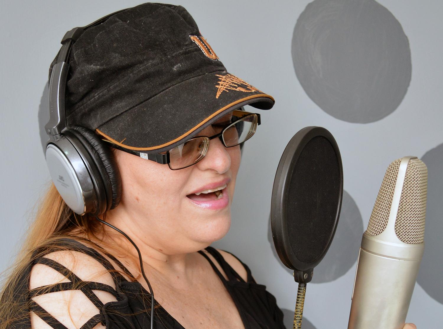 Singing Harmony, create new harmony for your song