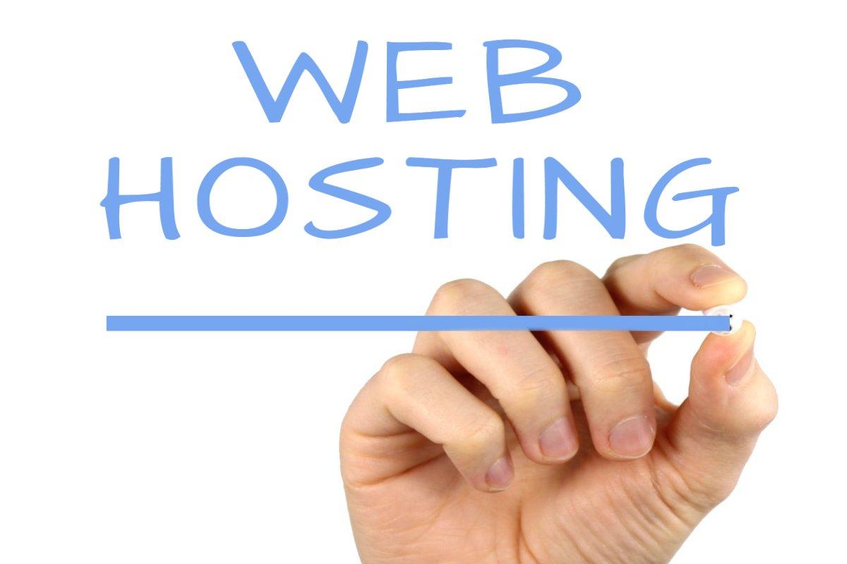 Get Shared Website Hosting with 5 Email ID's for 1 Ye...