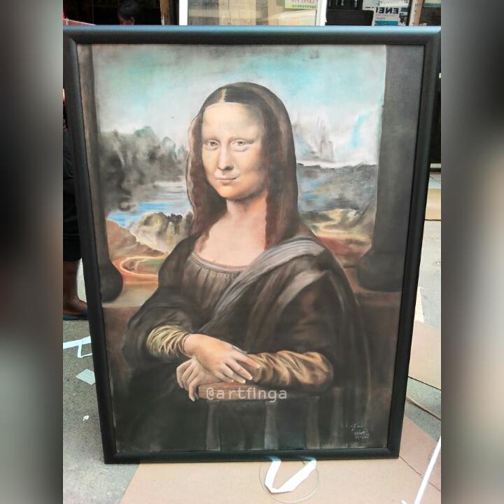 You only live once! Give yourself a threat and order a beautiful portrait today!