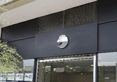 I will do photoshop editing remove background face swap retouching resizing,color change,mockup,logo