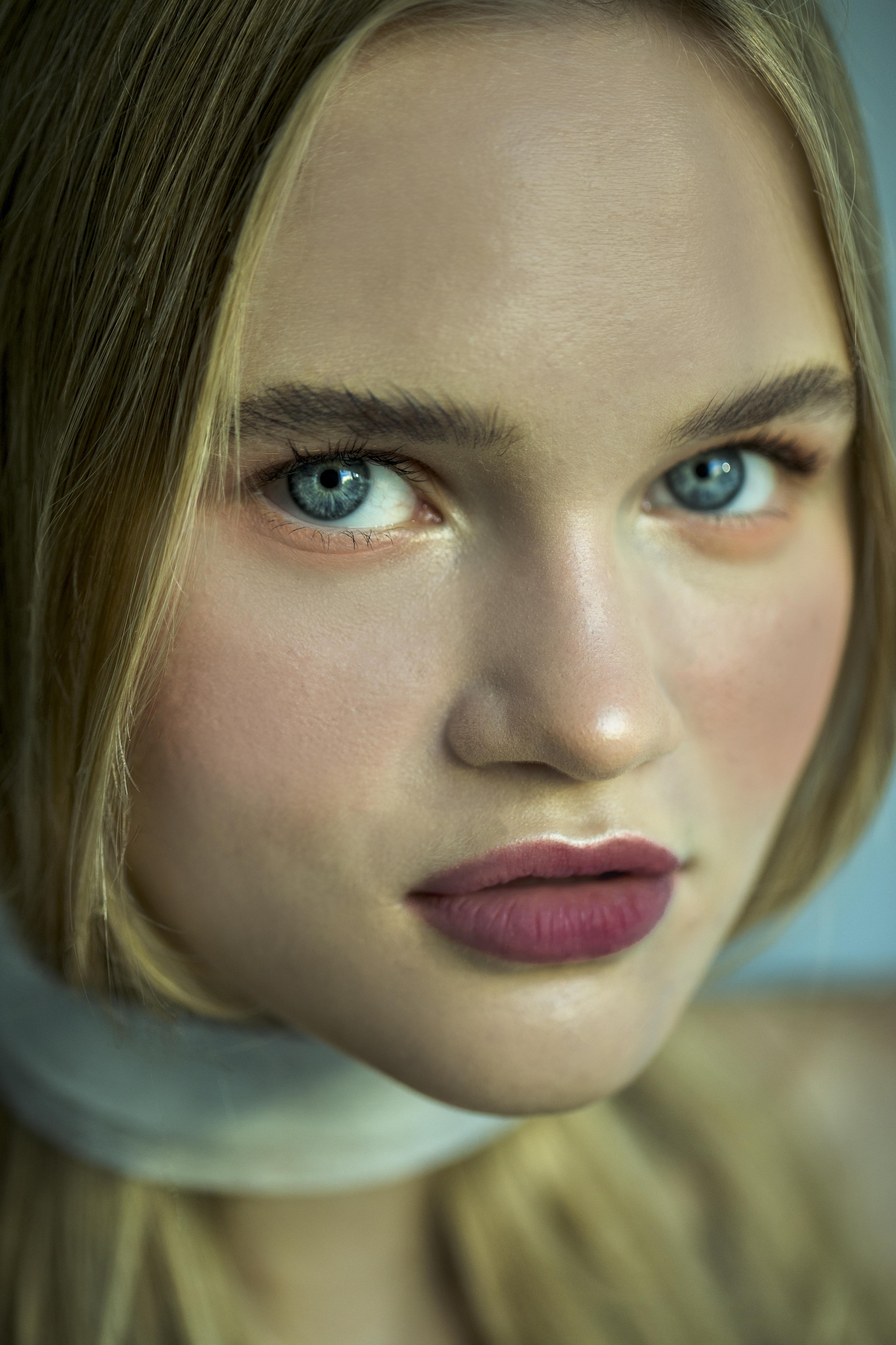 Retouch photo and edit professional image in one day