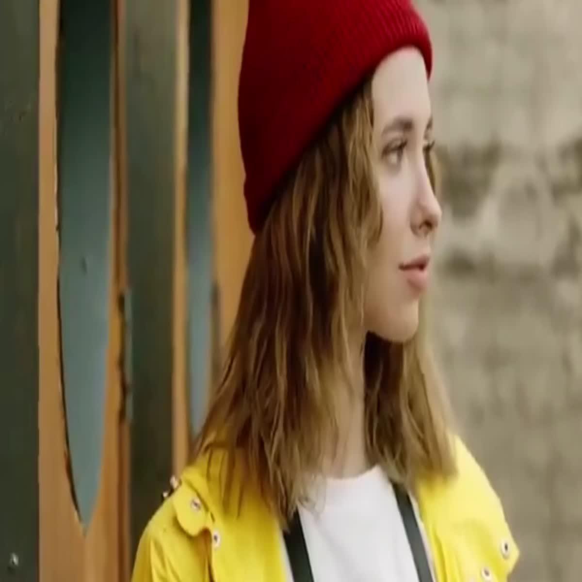 Designing posts, stories and videos for social media 