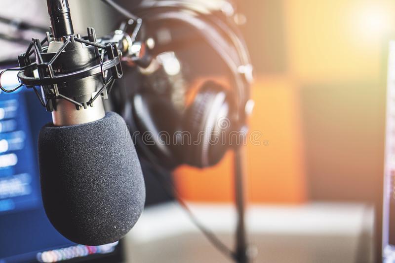 For great quality voice recordings - Words/Books. 400 Words