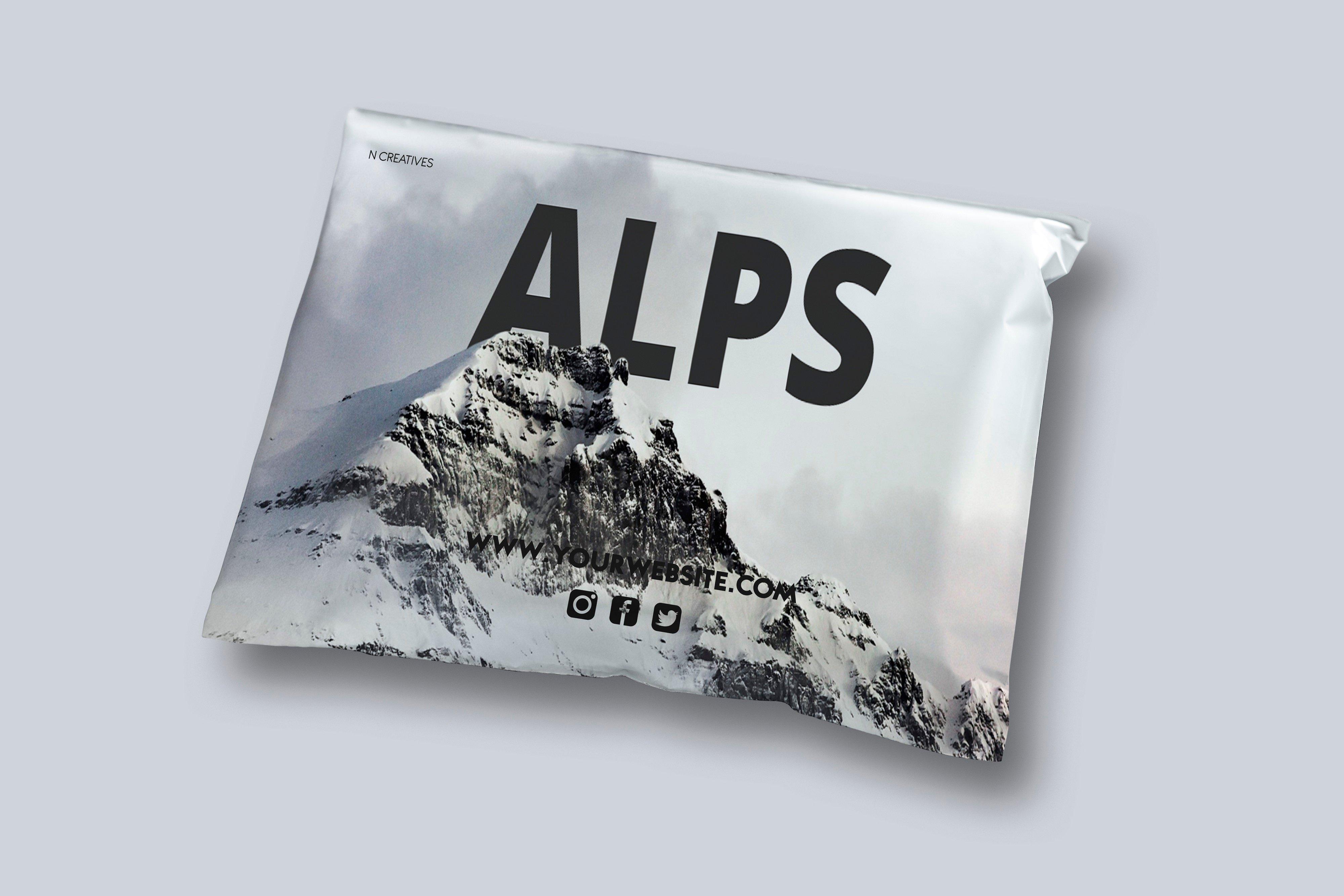 I will do luxury poly mailer/bubble mailer package design for your brand