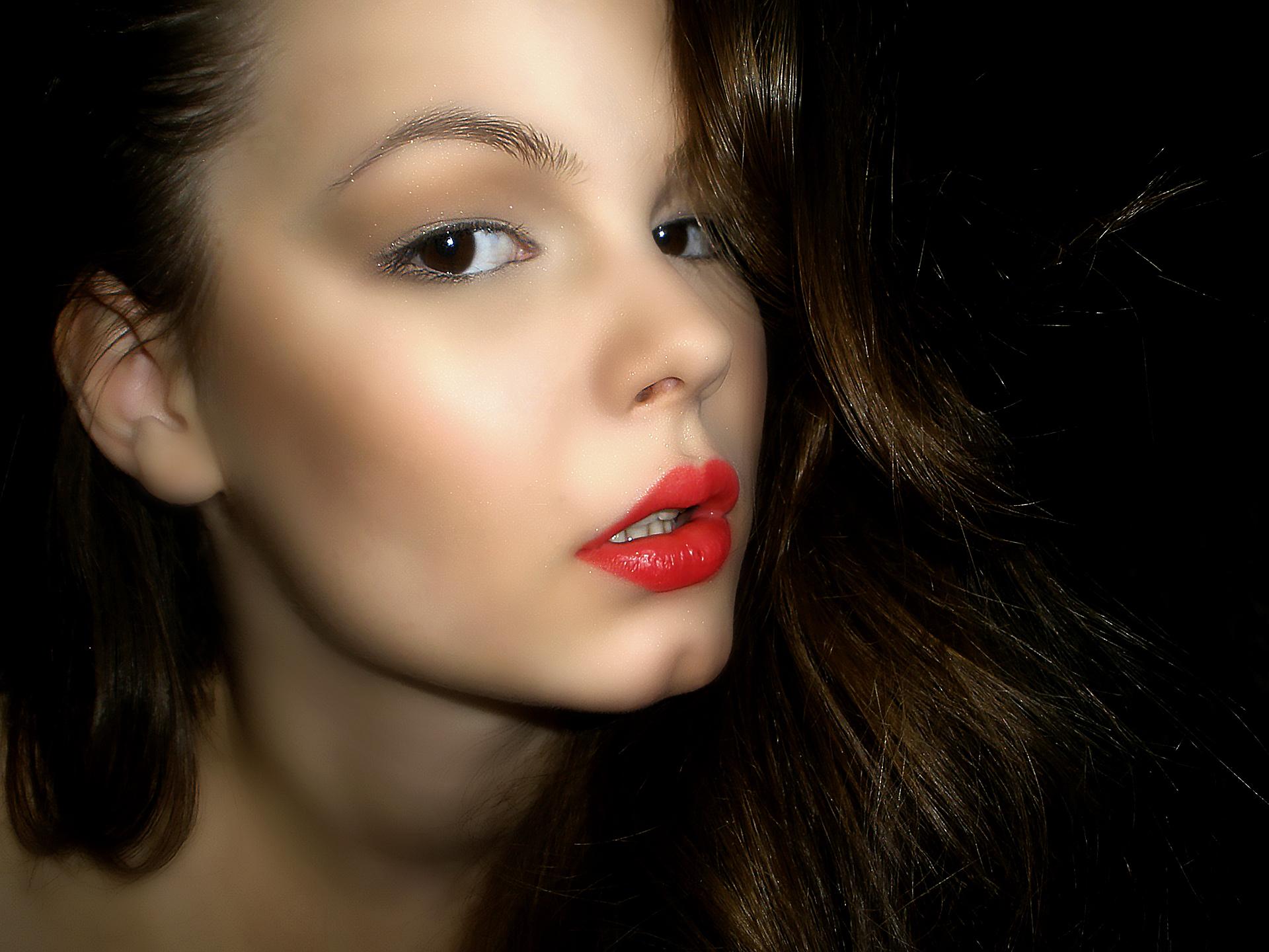  skin retouching,face smoothing,photo editing