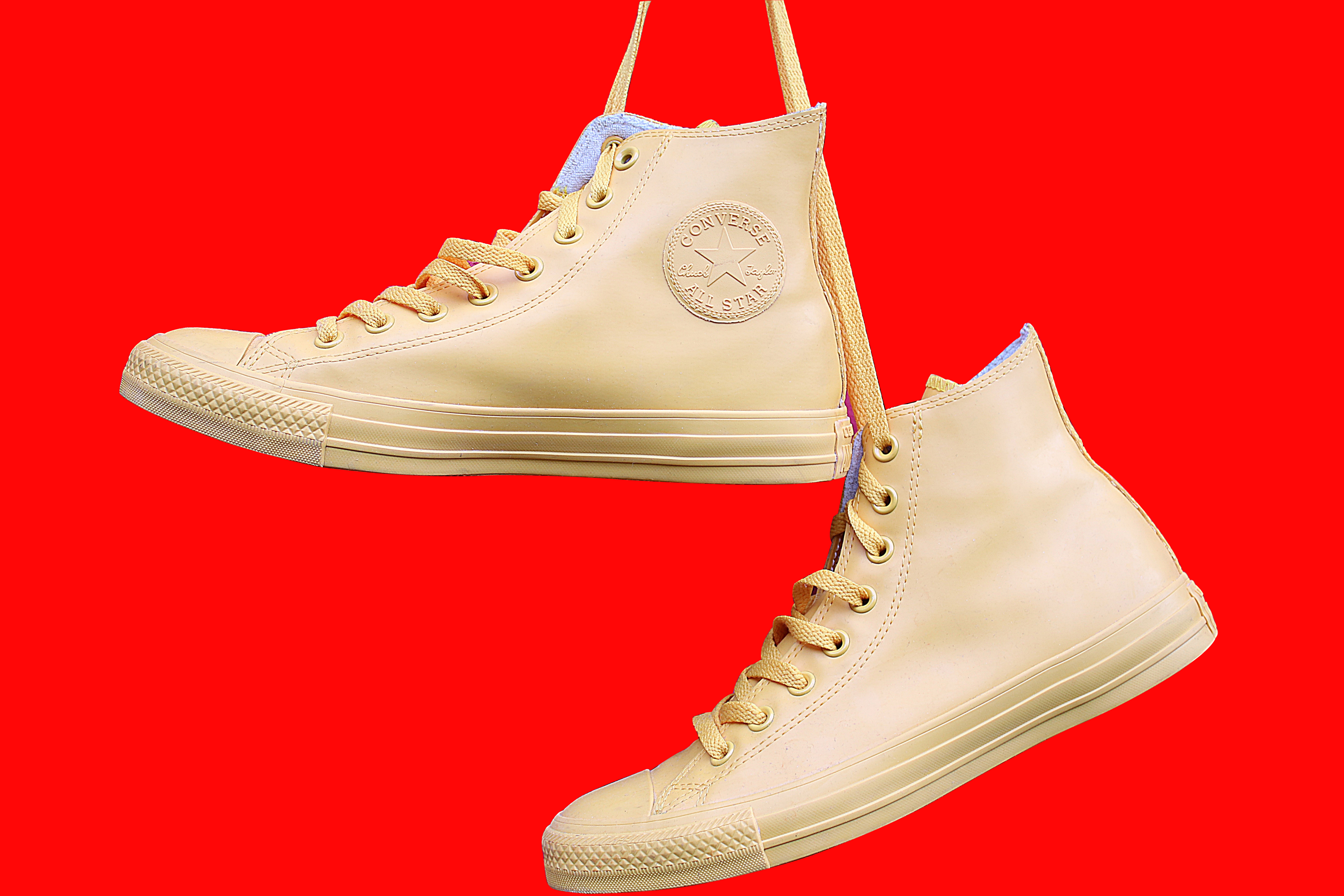 I'm a student and Professional Photoshop Editor, Retoucher, Designer, working in the stream for more