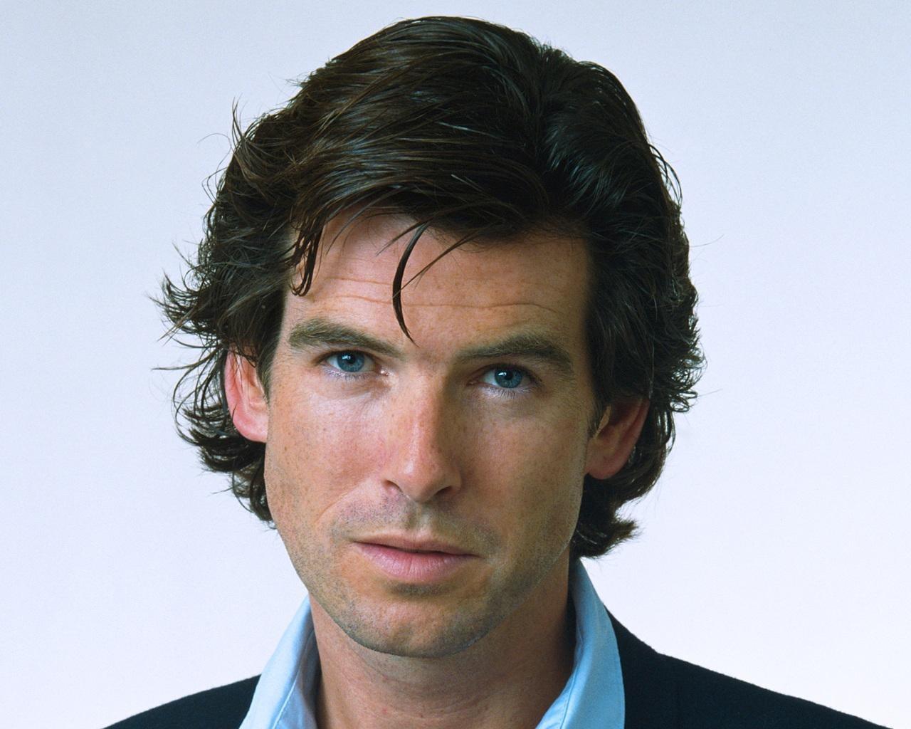 I will submit your website to 40 Web Directories Pierce Brosnan Pack
