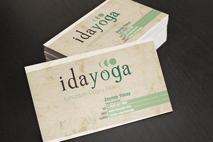 design a professional business card 