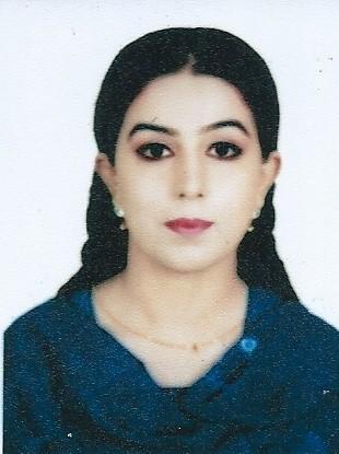  graphic designer , Photoshop . 